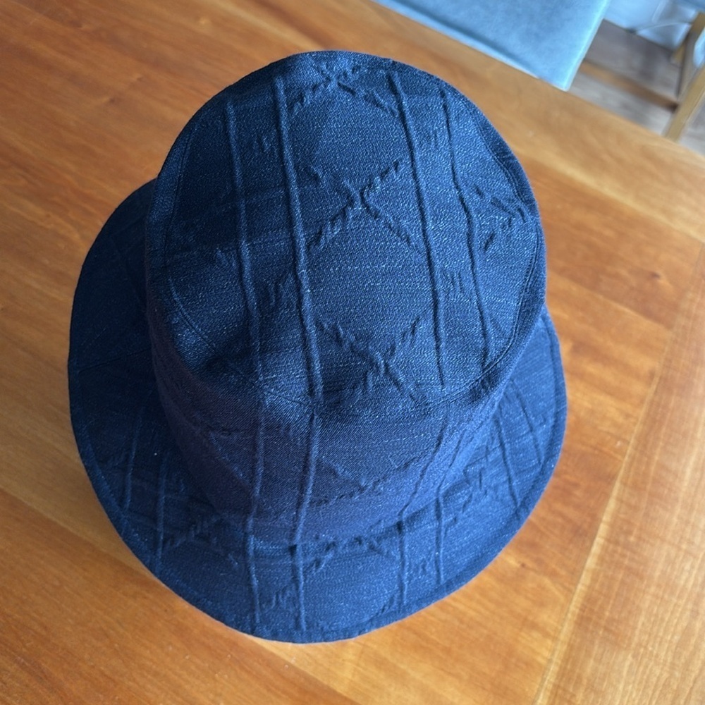 EUC DIOR womens dark blue denim bucket hat size 57 signature raised pattern - Picture 3 of 7
